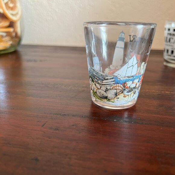 VTG Shot Glass Lot of 6 US Destinations Souvenirs New York Twin Towers Alcatraz - Picture 6 of 9